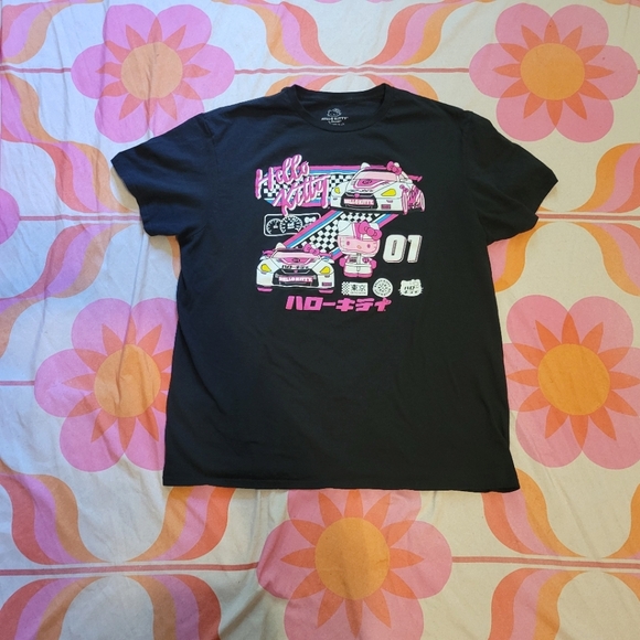 Hello Kitty Racing T-Shirt - Picture 1 of 3